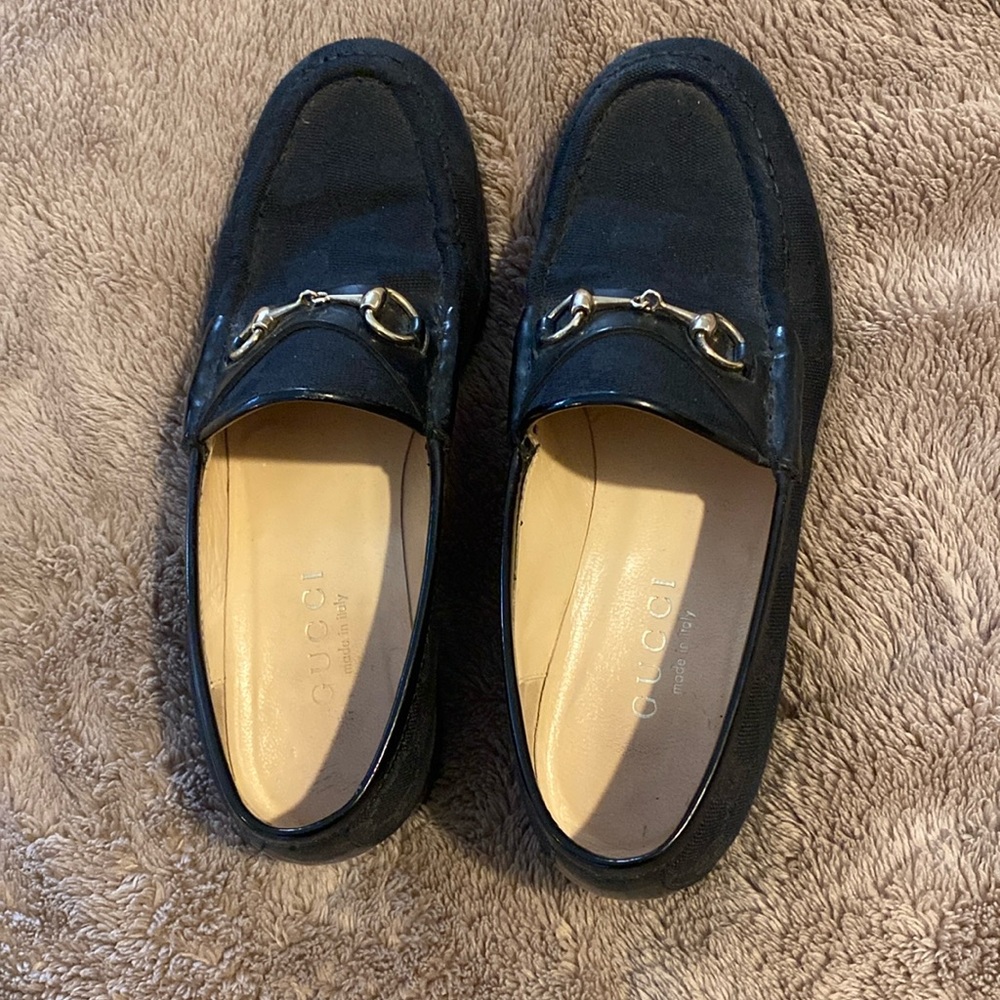 Black canvas & patent GG loafer with silver bit.